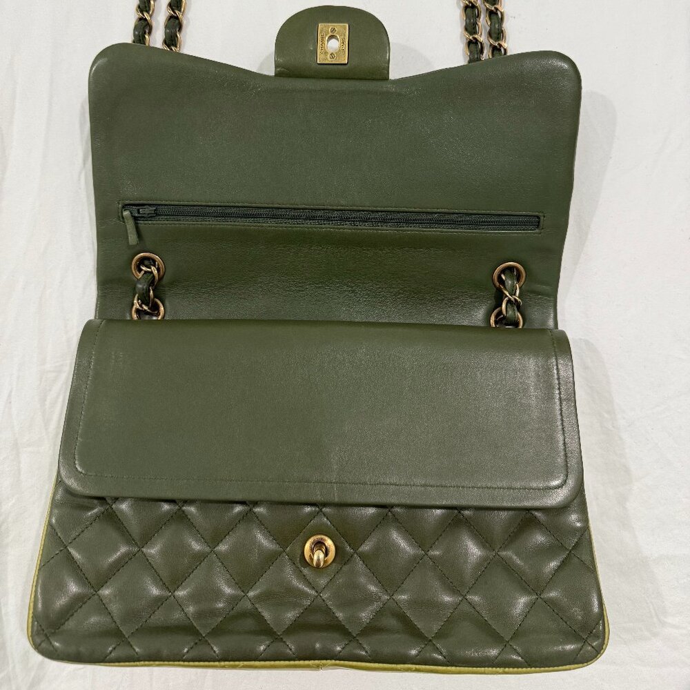 Chanel Classic Jumbo Double Flap Tri-Tone Green Quilted Lambskin Gold HW - Picture 5 of 12